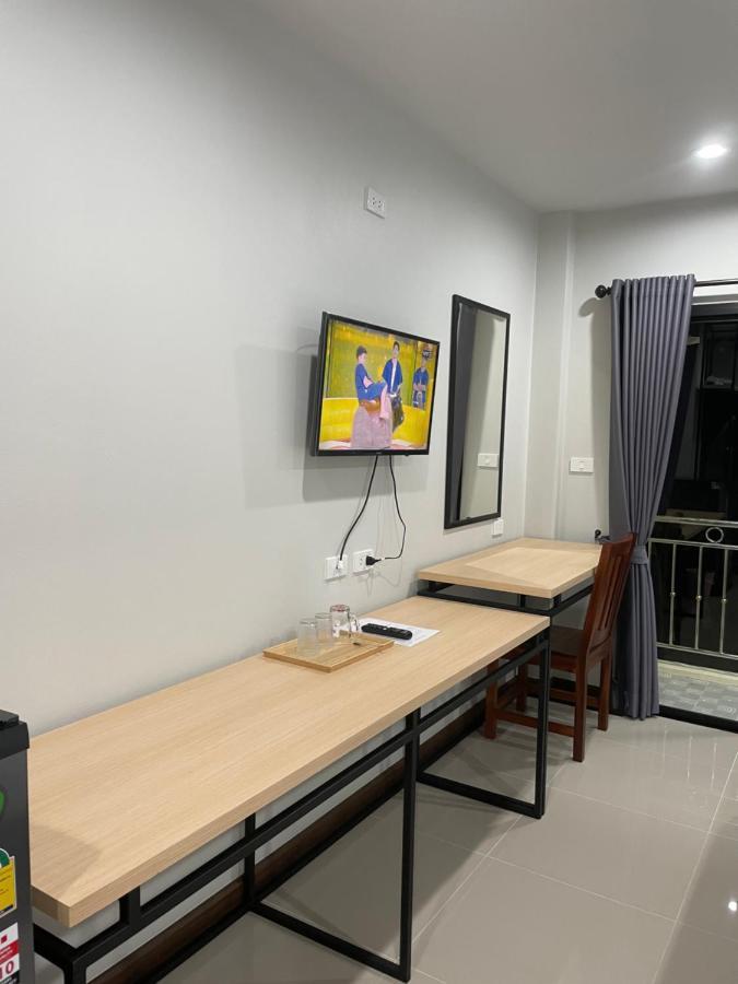 โรงแรมนิยม เอสทีเอ็น 2 - Niyom Stn 2 Hotel Ban Phue 外观 照片